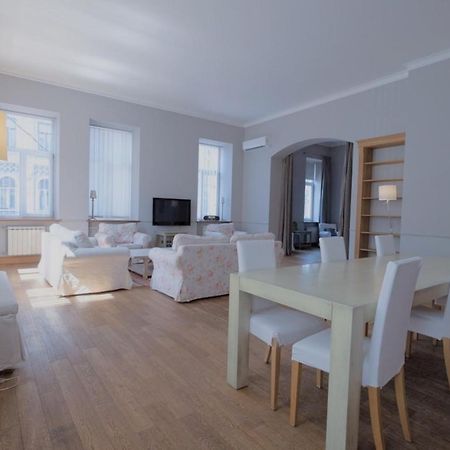 Great 144 Sq.M. Apartment In The Center Of Kiev Buitenkant foto