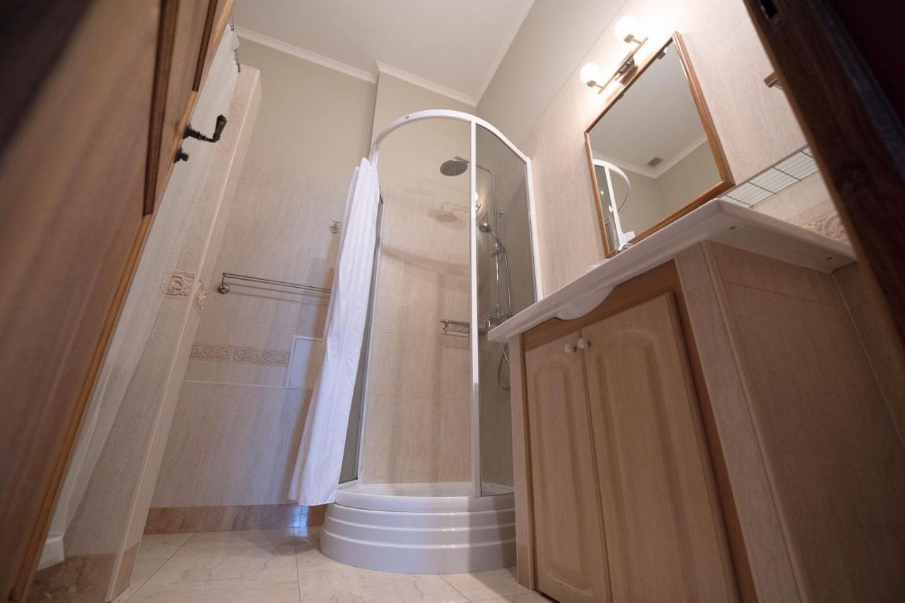 Great 144 Sq.M. Apartment In The Center Of Kiev Buitenkant foto