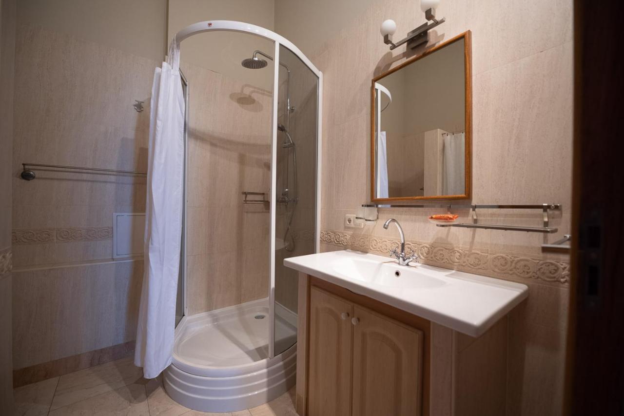 Great 144 Sq.M. Apartment In The Center Of Kiev Buitenkant foto