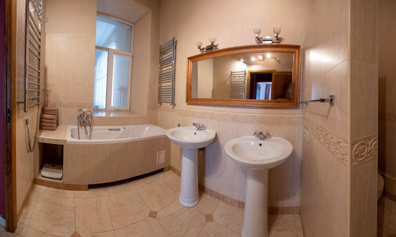 Great 144 Sq.M. Apartment In The Center Of Kiev Buitenkant foto
